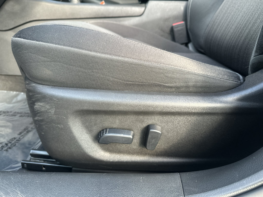 Used 2024 Nissan Altima 2.5 SV FWD image 18