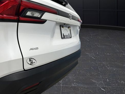 Used 2024 Toyota Grand Highlander XLE image 36