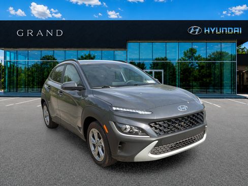 Used 2023 Hyundai Kona SEL FWD image 7