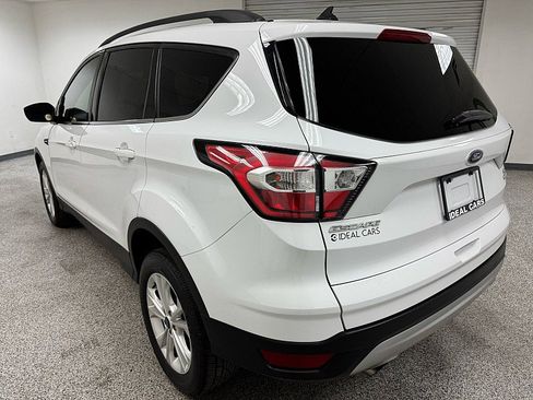 Used 2018 Ford Escape SE w/ Ford Safe & Smart Package image 7