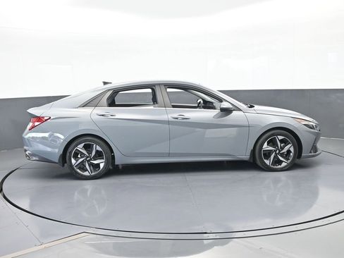 Used 2022 Hyundai Elantra SEL w/ Convenience + Premium Package image 7