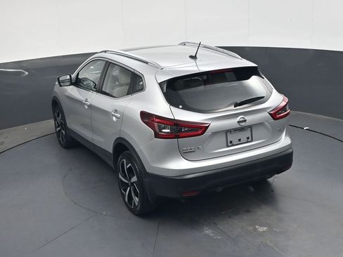 Used 2022 Nissan Rogue Sport SL w/ Premium Package FWD image 26
