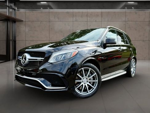 Used 2017 Mercedes-Benz GLE 63 AMG 4MATIC w/ Premium 3 Package image 2