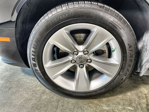 Used 2023 Dodge Challenger SXT image 18