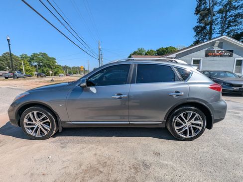 Used 2017 INFINITI QX50 AWD w/ Technology Package image 3