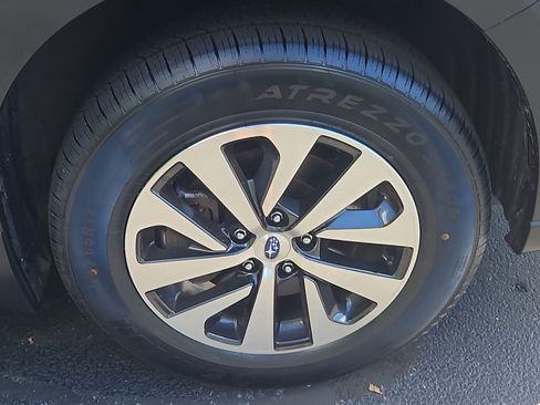 Used 2024 Subaru Outback Premium AWD/4WD image 25