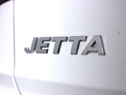 Used 2020 Volkswagen Jetta SE FWD image 37