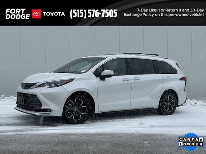 Used 2025 Toyota Sienna Platinum