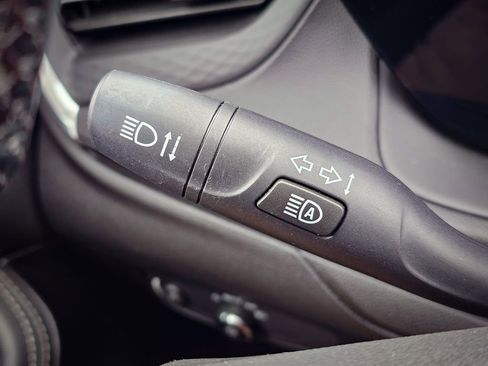 Certified 2024 Buick Encore GX Sport Touring w/ Experience Buick Package image 18