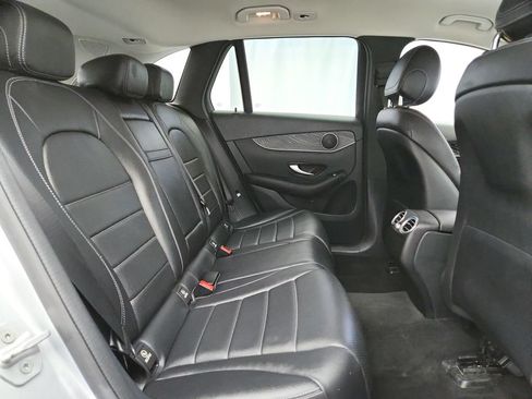 Used 2016 Mercedes-Benz GLC 300 4MATIC image 25