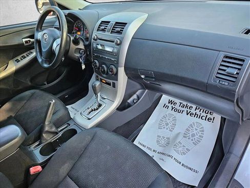 Used 2010 Toyota Corolla S image 19