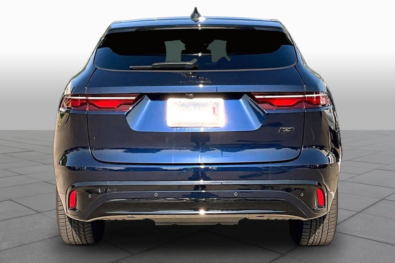 Used 2026 Jaguar F-PACE R-Dynamic S AWD/4WD image 5