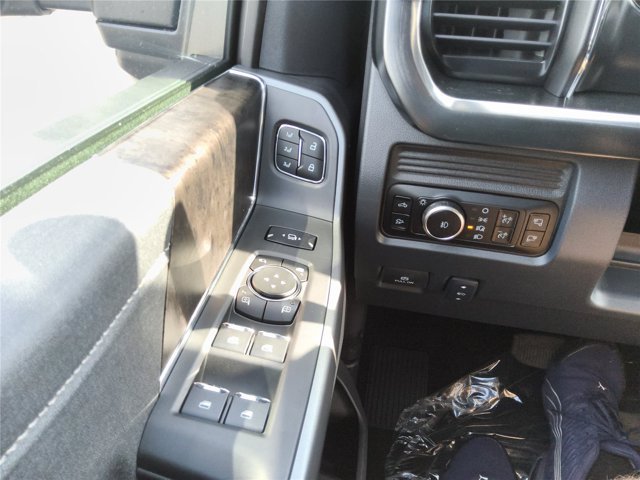 New 2026 Ford F250 Lariat w/ Black Appearance Package AWD/4WD image 34