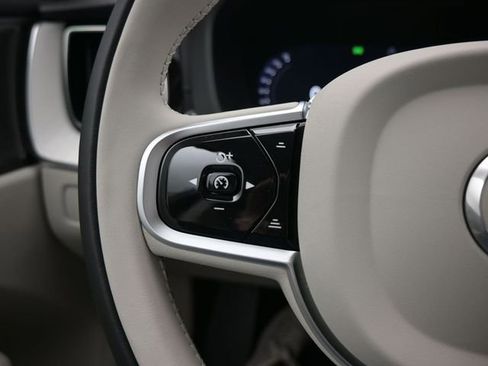 New 2026 Volvo XC60 B5 Ultra w/ Protection Package Premier image 26