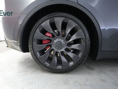 Used 2024 Tesla Model Y Performance AWD/4WD image 22