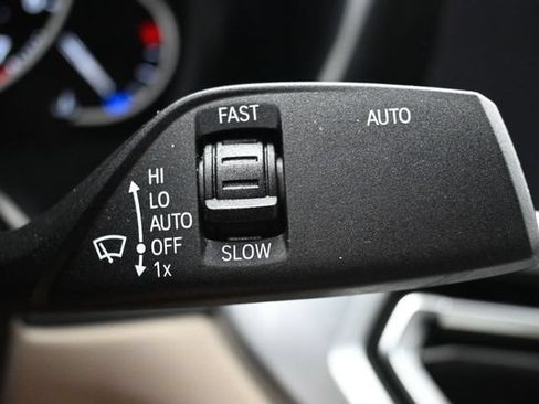 Used 2020 BMW 330i xDrive Sedan w/ Driving Assistance Package AWD/4WD image 18