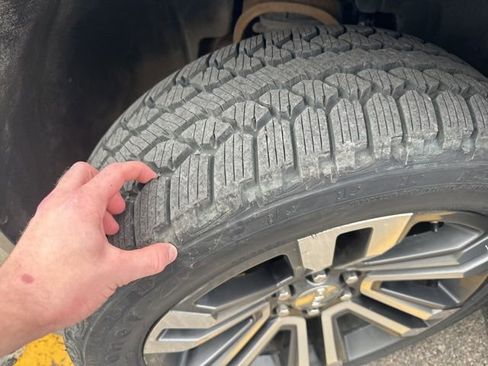 Used 2020 GMC Yukon XL Denali w/ Denali Ultimate Package image 2