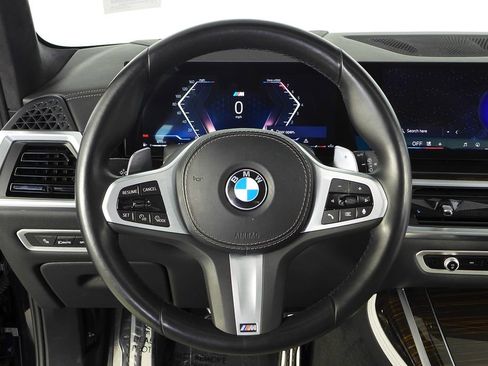 Used 2024 BMW X7 xDrive40i w/ M Sport Package AWD/4WD image 28
