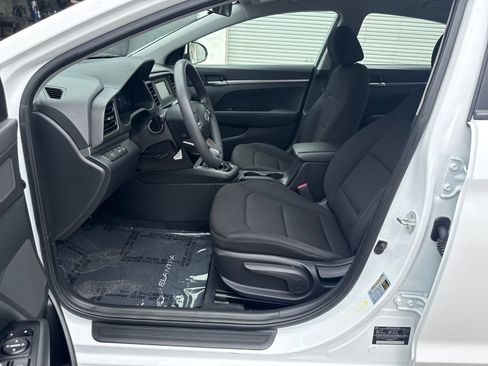 Used 2020 Hyundai Elantra SE w/ Cargo Package (C1) FWD image 9