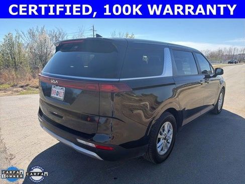 Certified 2023 Kia Carnival LX image 4