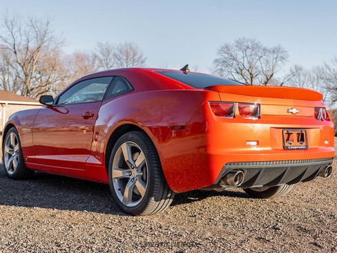 Used 2010 Chevrolet Camaro SS w/ RS Package RWD image 6