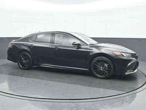 Used 2024 Toyota Camry XSE w/ Cold Weather Package FWD image 8