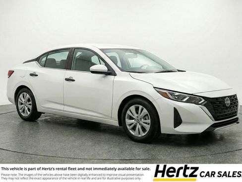 Used 2025 Nissan Sentra S image 1