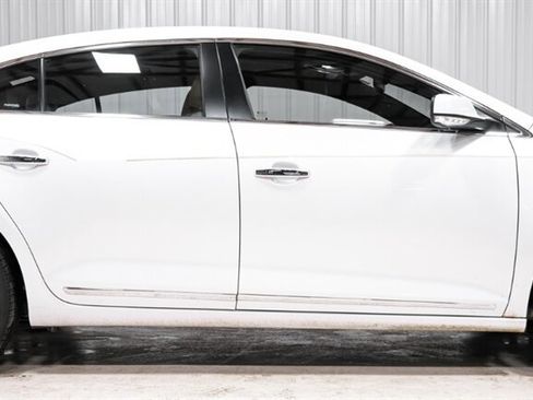 Used 2016 Buick LaCrosse Sport Touring image 7