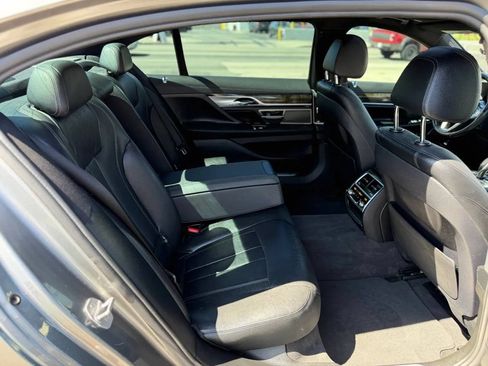 Used 2016 BMW 740i RWD image 37