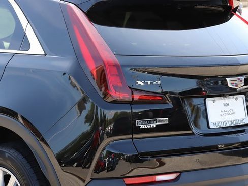 Used 2022 Cadillac XT4 Premium Luxury w/ Safety Alert Package image 7