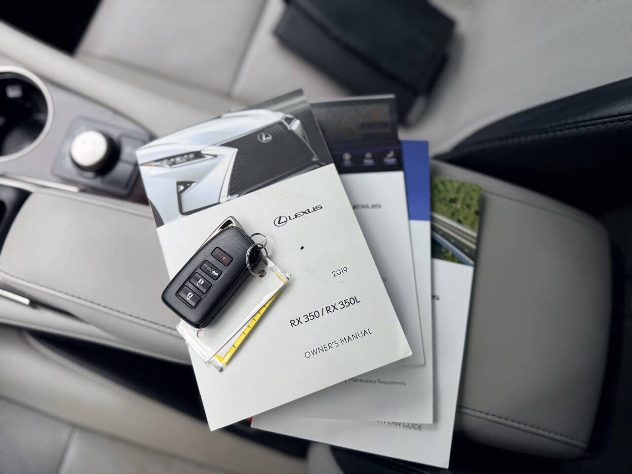 Used 2019 Lexus RX 350 FWD w/ Navigation Package image 26