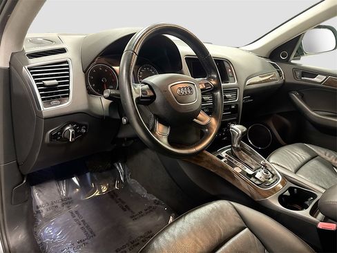 Used 2016 Audi Q5 2.0T Premium Plus w/ Technology Package image 9