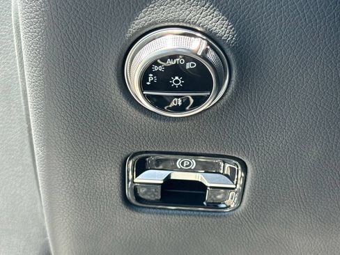 Certified 2026 Mercedes-Benz GLC 43 AMG 4MATIC image 23