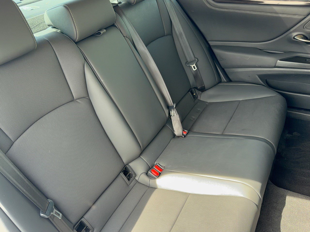 Used 2019 Lexus ES 350 w/ Premium Package FWD image 29