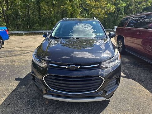 Used 2020 Chevrolet Trax LT w/ Sun & Sound Package AWD/4WD image 6