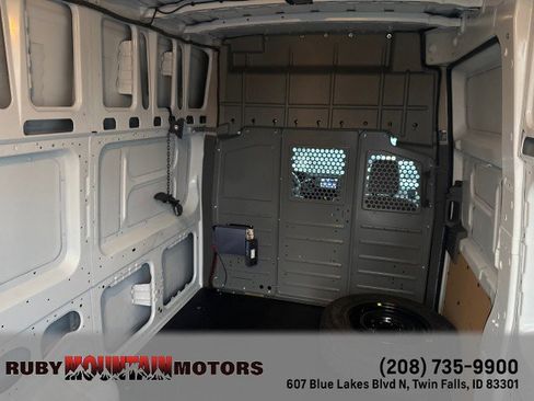 Used 2019 Nissan NV 2500 S image 20