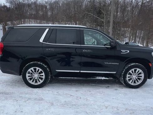 Used 2021 GMC Yukon SLT w/ SLT Luxury Plus Package image 9