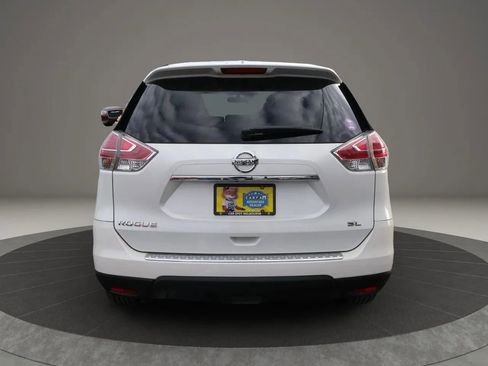 Used 2015 Nissan Rogue SL image 4