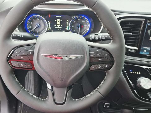 New 2026 Chrysler Pacifica Select w/ S Appearance Package FWD image 20