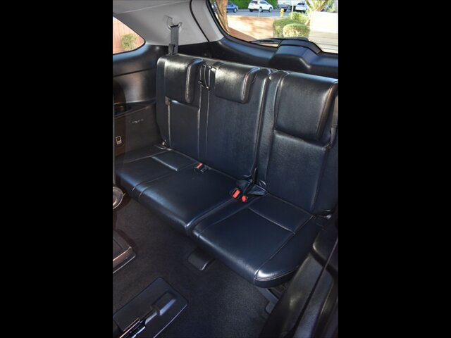 Used 2019 Toyota Highlander XLE FWD image 22