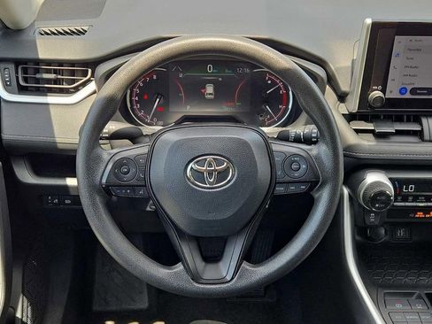 Used 2024 Toyota RAV4 XLE AWD/4WD image 17