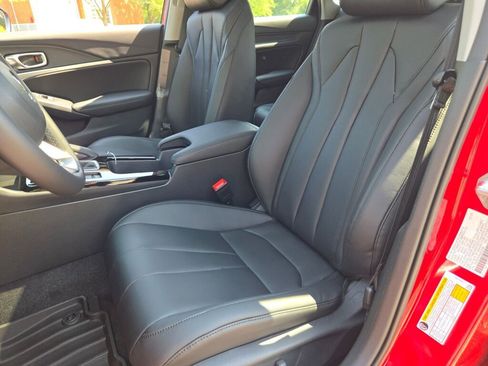 New 2025 Acura Integra Base image 25