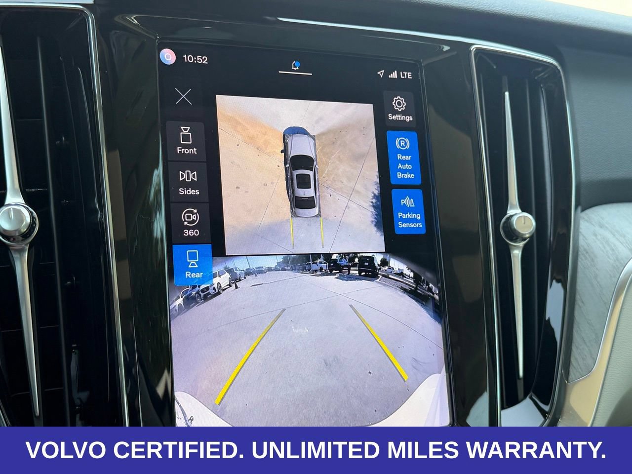 Certified 2024 Volvo S60 T8 Plus w/ Climate Package AWD/4WD image 28