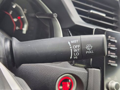 Used 2020 Honda Civic Sport image 18