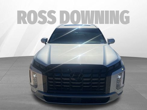 Used 2023 Hyundai Palisade SEL w/ Premium Package image 2