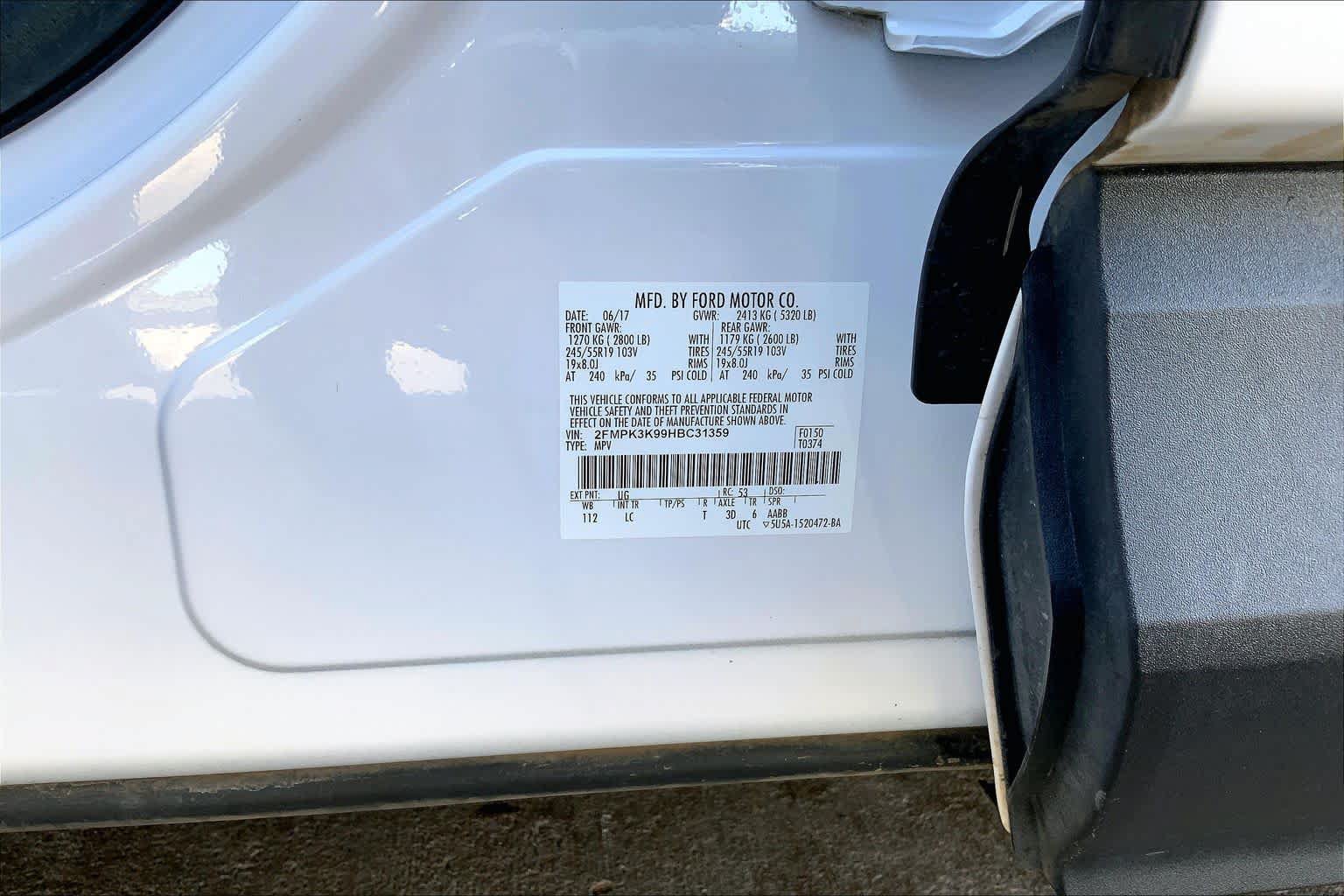 Used 2017 Ford Edge Titanium w/ Technology Package FWD image 33