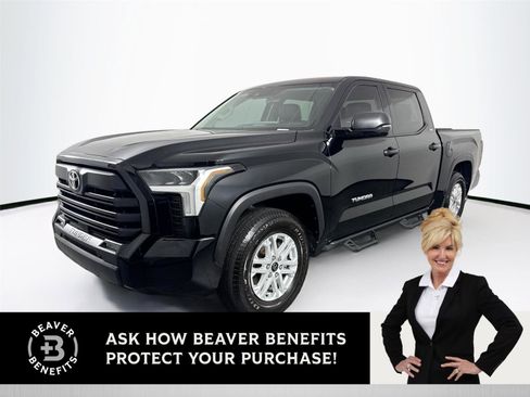 Used 2023 Toyota Tundra SR5 w/ SR5 Premium Package RWD image 1