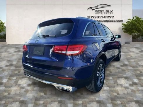 Used 2018 Mercedes-Benz GLC 300 w/ Premium Package image 6