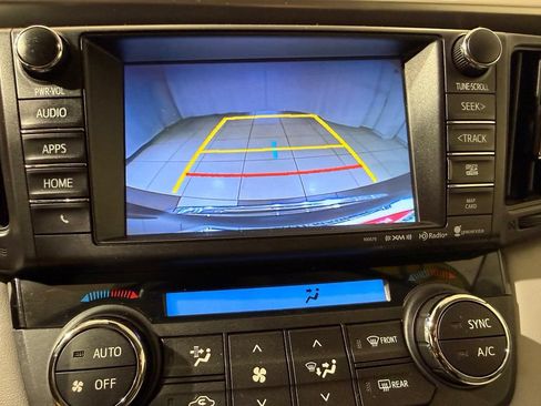 Certified 2018 Toyota RAV4 Limited AWD/4WD image 31