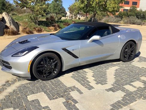 Used 2016 Chevrolet Corvette Stingray image 1